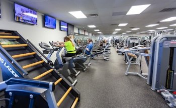 Downtown Fitness on West Lindsey