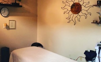 E Fitness and Massage LLC