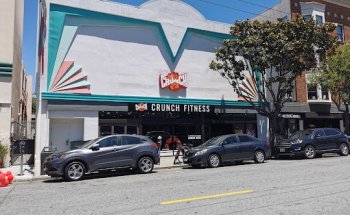 Crunch Fitness - Chestnut