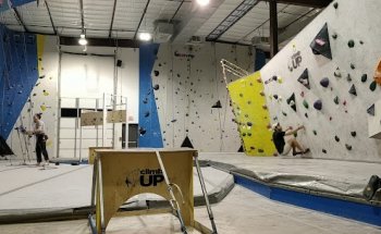 Summit Climbing, Yoga & Fitness - Norman