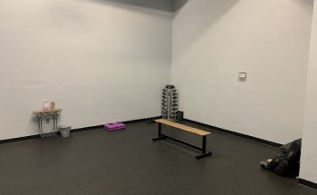 Select Fitness & Tanning