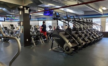 Crunch Fitness - Richmond Hill