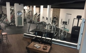 Holly Becks Body Culture