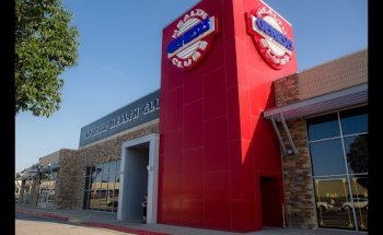 Genesis Health Clubs - Woodland Hills