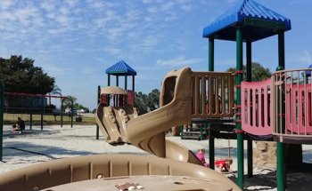 Martin Luther King Swimming Pool