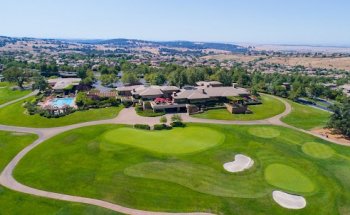 Serrano Country Club