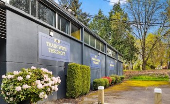 The HOP (The House of Pumps)