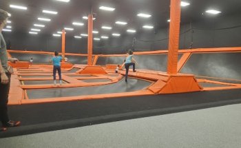 Jump Trampoline Park