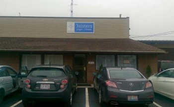 3SistersYoga + Fitness