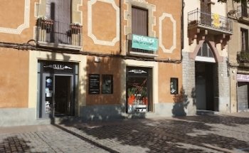 Floristeria Elles. Espai Floral i Núvies