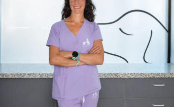 Clínica Veterinaria Como Reyes