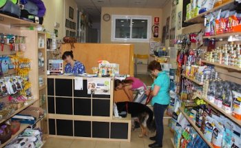 CENTRE VETERINARI PISADAS