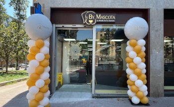 By Mascota Guineueta - Tienda Mascotas, Peluquería Canina, Consulta Veterinaria