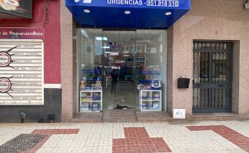 Clínica Veterinaria y Peluquería Canina Velázquez
