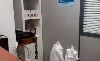 Centro Clínico Veterinario Los Pericones