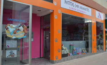 Clínica Veterinaria Patitas Con Diamantes