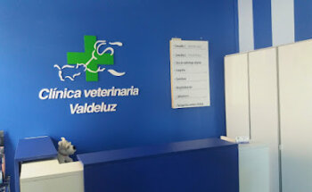 VETERINARY CLINIC VALDELUZ
