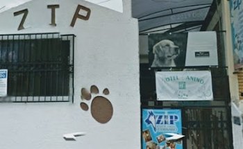 Hospital y hotel veterinario zip