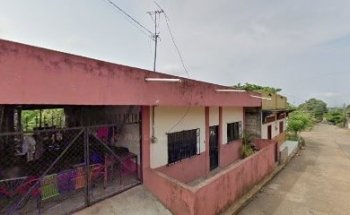 Clínica veterinaria dejando Huellas