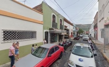 Consultorio Veterinario Colmillo Blanco