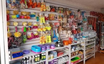 Distribuidora Guaw- wis.