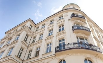 BVF, Bau , Verwaltungs , Finanzierungs und Treuhand AG