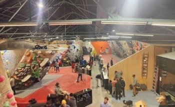 James Zürich Albisrieden