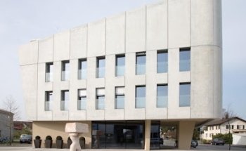 Sonnenbau Gruppe - Ihr Immobiliendienstleister im Rheintal