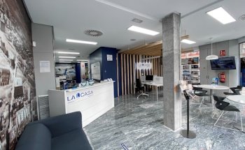 Inmobiliaria La Casa Agency en Madrid - Vista Alegre