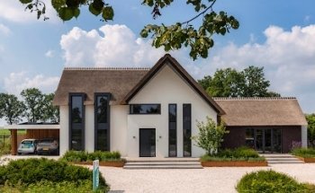 Staals & Van de Laar BV