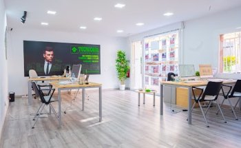 Tecnocasa agencia inmobiliaria