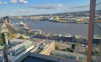 Penthouse Elb-Panorama at the Atlantic House