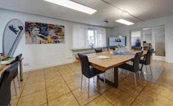 WVS Weinmann-Vermittlungs- Service GmbH