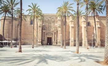 Inmobiliaria en Almería Anabell Canton