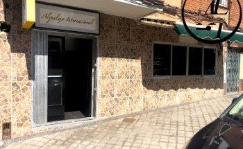 Alquilujo Internacional