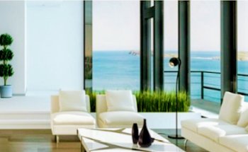 Agence immobilière Agence Mistral Immobilier Flore NENCIONI Aigues Mortes