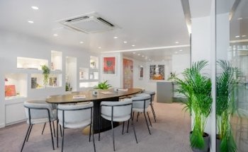 BARNES Marseille / Côte Bleue - Agence immobilière de prestige