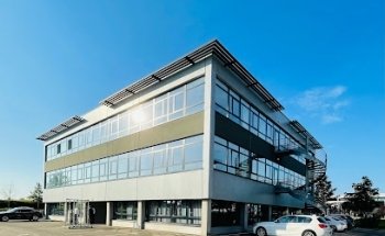 Estate Agency Re/Max Adoria