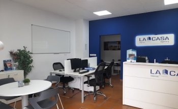 Inmobiliaria en Pino Montano | La Casa Agency Pino Montano