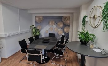 lucrosum Immobilienvermittlungs-GmbH & Co. KG