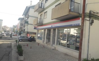 REMAX White -- Whiteone - Mediação Imobiliária, Lda