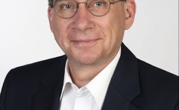 Deutsche Bank Immobilien Til Menzel, selbstständiger Immobilienberater