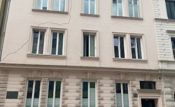 IMMOBILIENTREUHAND DR. POLLO GMBH