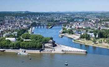 Kleebank & Co., Inhaber Helga Friedrich