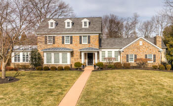 Erik Hoferer & Associates of Long & Foster Real Estate