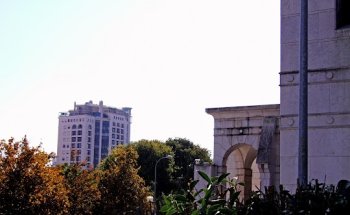 Ideal Urbe, Mobiliário Urbano E Gestão Imobiliária, Lda.