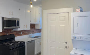 Roseann Iuvone, Seabury-Hill REALTORS
