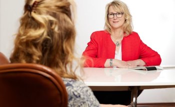 Immobilienmaklerin Sylvia Lampe