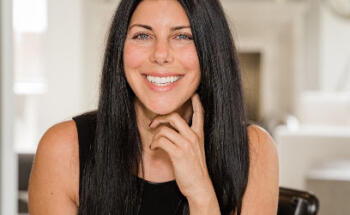 Jennifer Arnold, Real Estate One-Clinton Twp