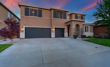 Mark & Heather Holbrook - Realtors, Holbrook Realty Team, Realty One Group Complete